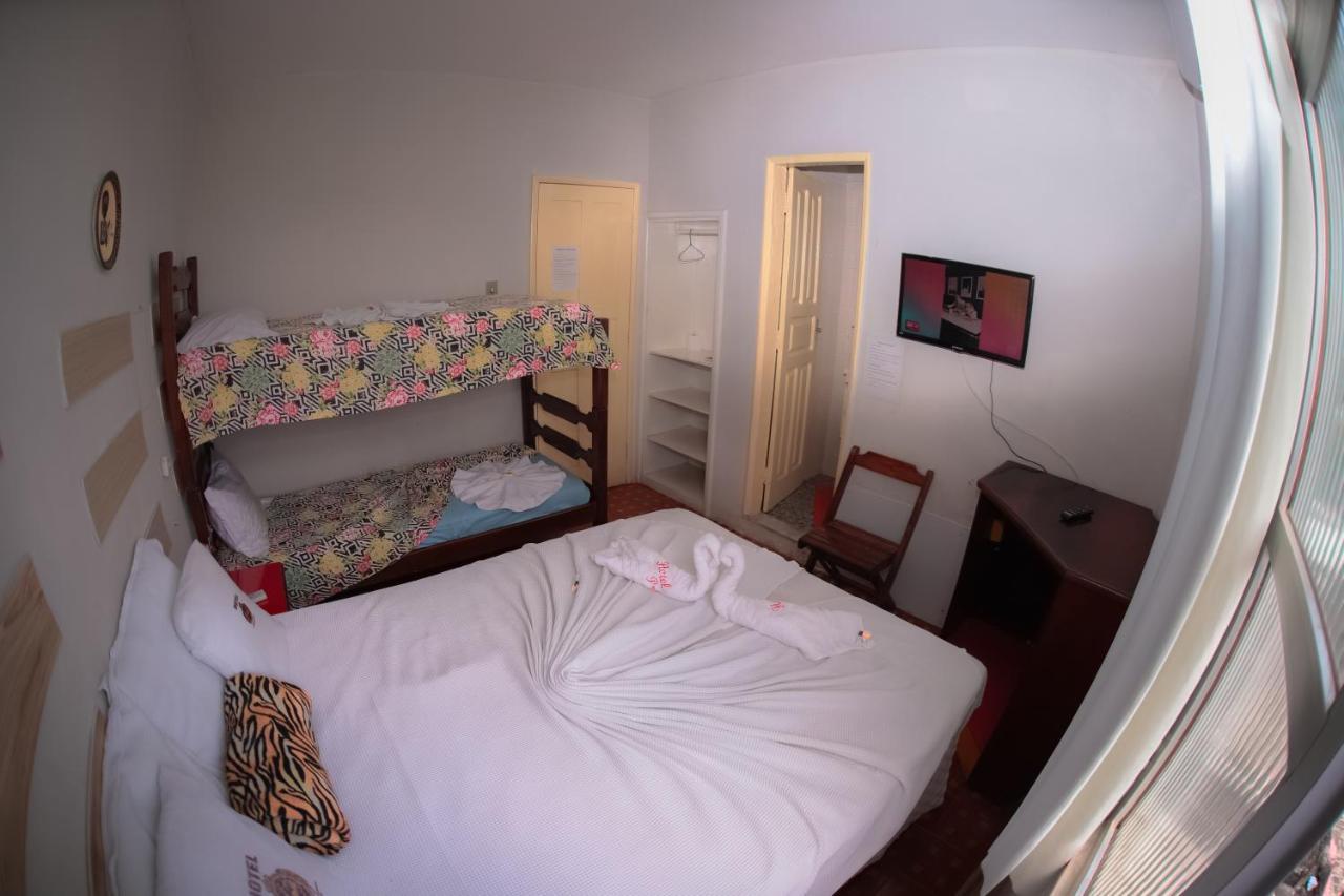 Hotel, Restaurante E Lanchonete Prime Валенса Экстерьер фото